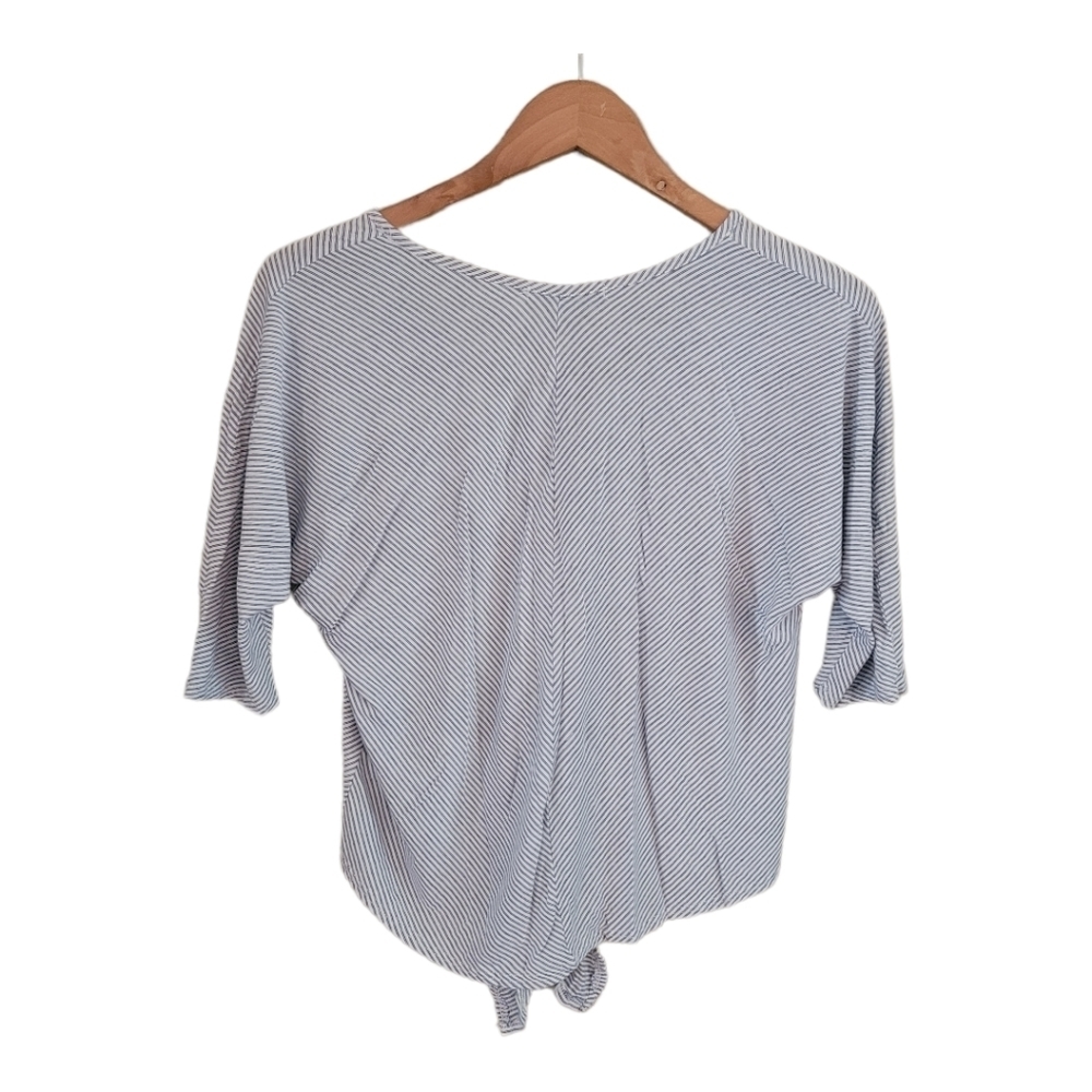 COPY - Green Envelope Cropped 3/4 T-shirt Front Tie Casual Basic Every Day - Picture 2 of 12